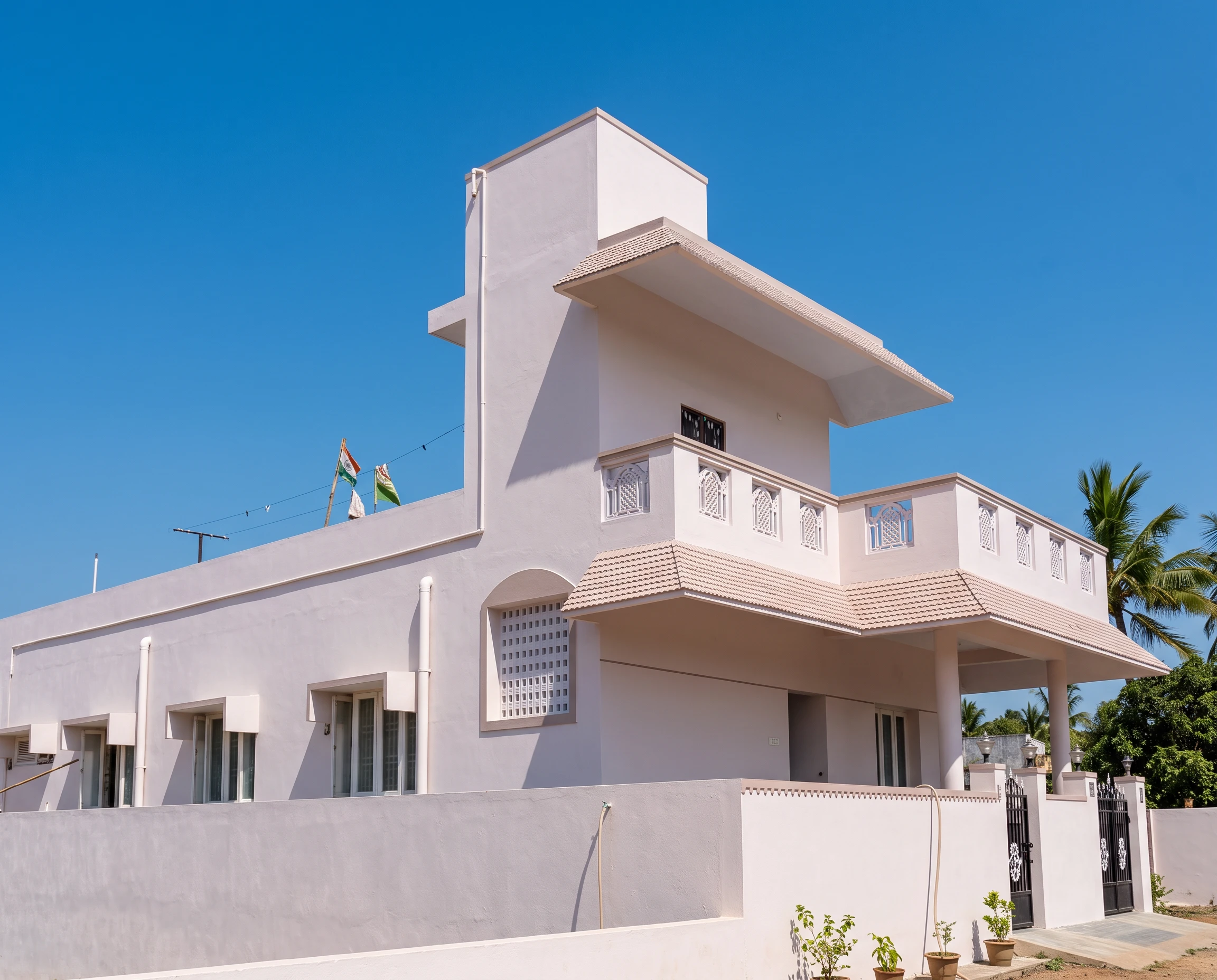 Residential Building photo 1