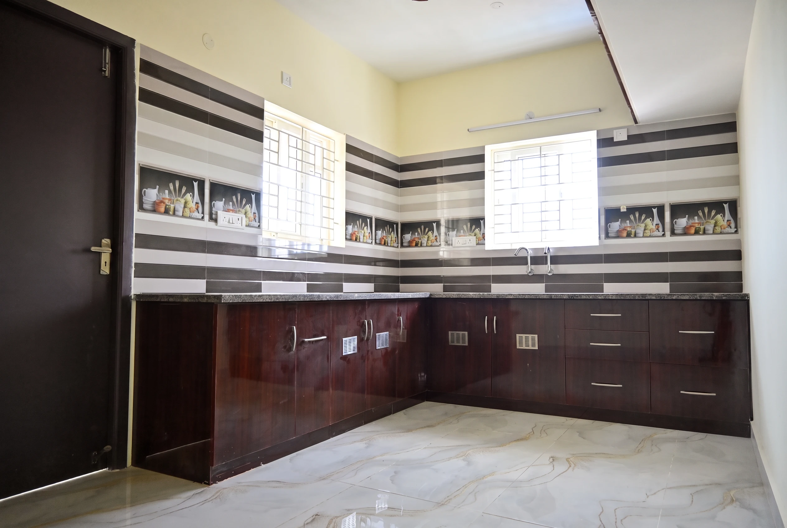 Mahalakshmi Apartments photo 3